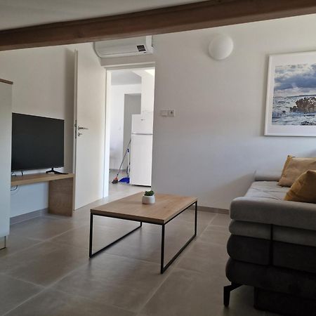 Apartmani Devcic Palit Екстериор снимка