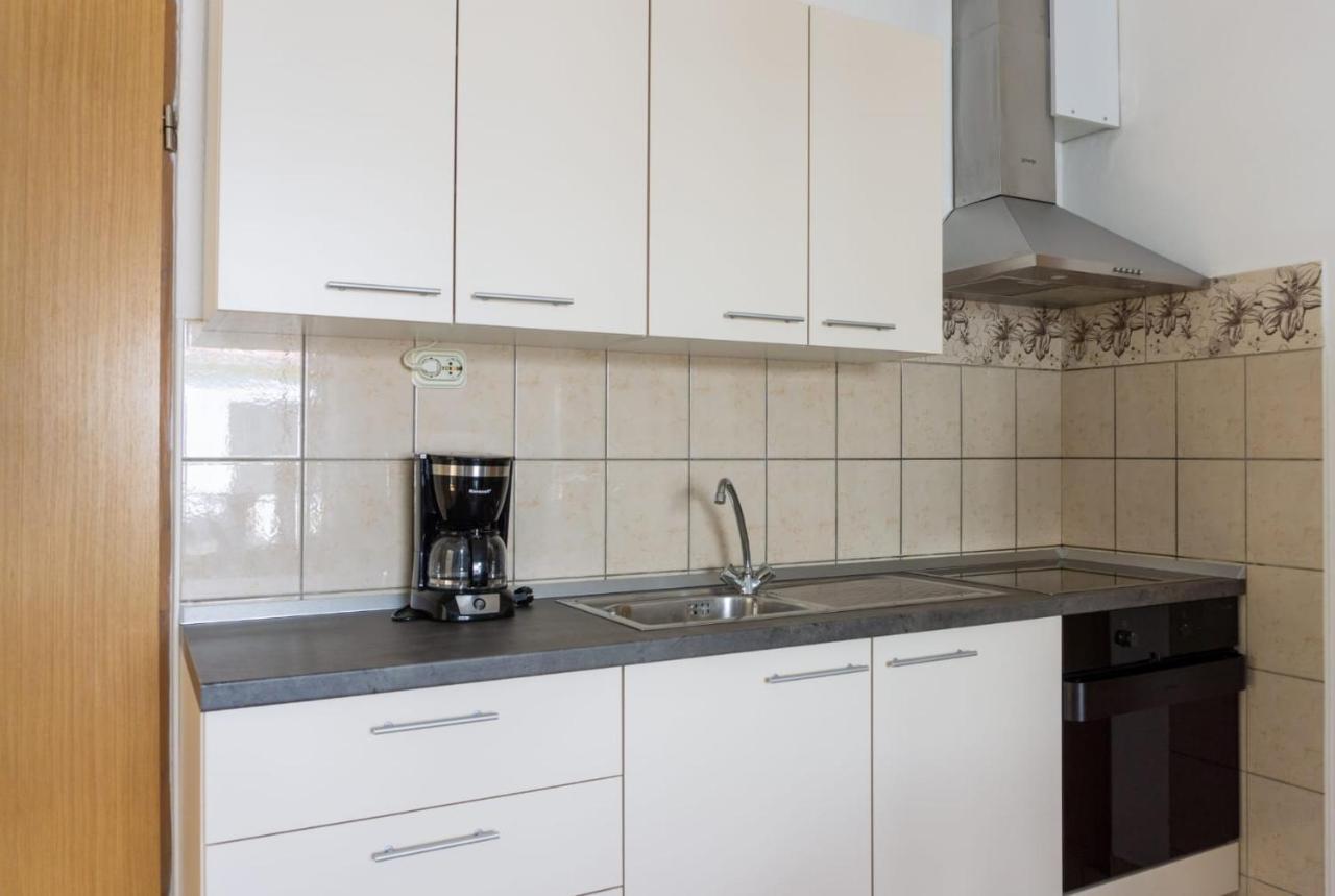 Apartmani Devcic Palit Екстериор снимка